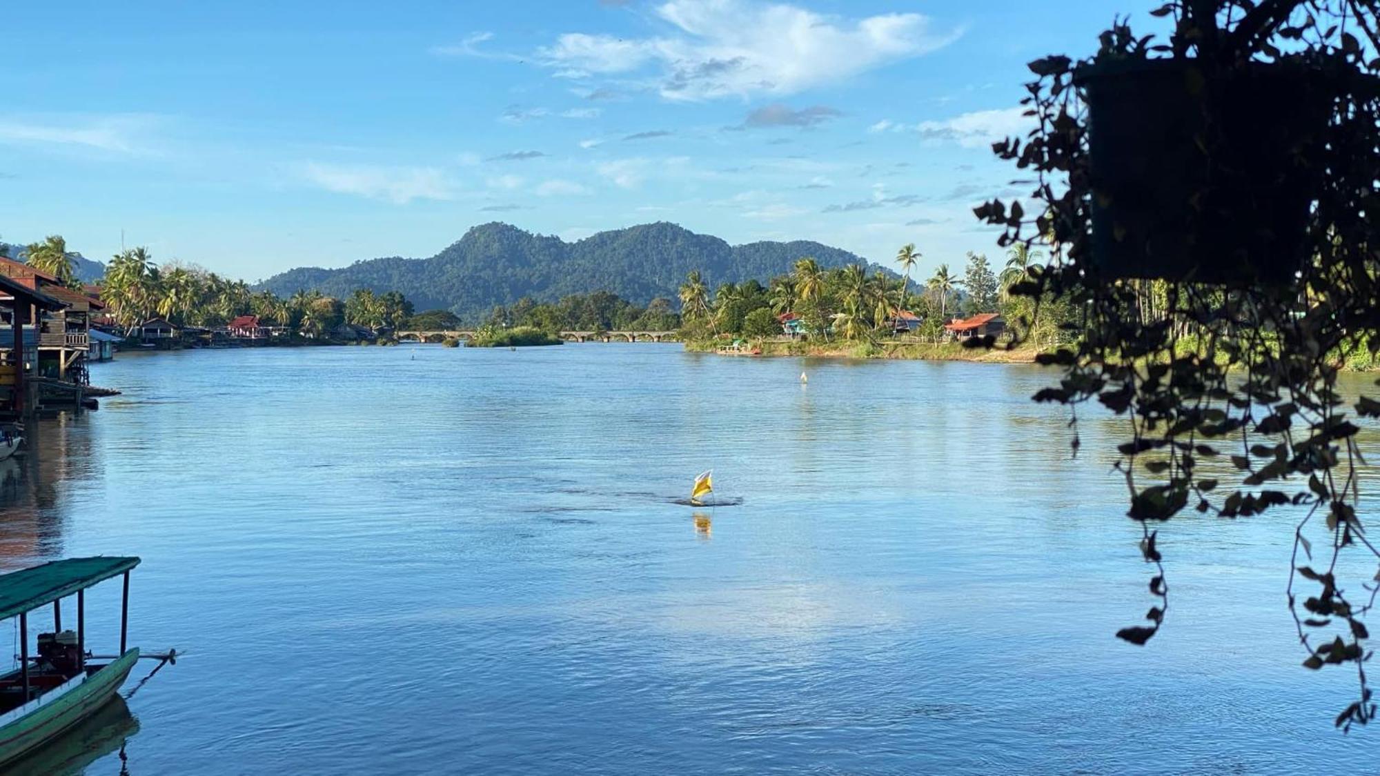 Souksanh River Bungalow Muang Không Eksteriør bilde