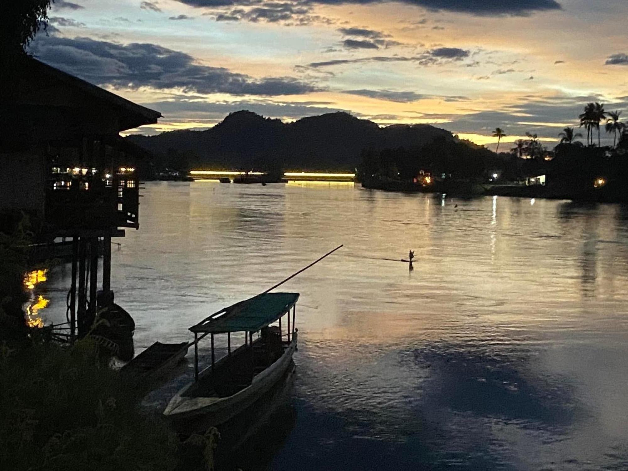 Souksanh River Bungalow Muang Không Eksteriør bilde